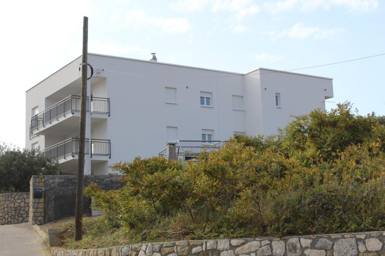 Apartmani Lana Rab Town Exteriör bild